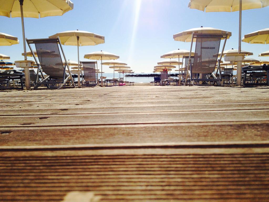 Hotel Baia Marina Cupra Marittima Exterior foto